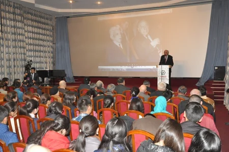 Bişkekdə Bəxtiyar Vahabzadənin 90 illik yubileyi qeyd olunub
