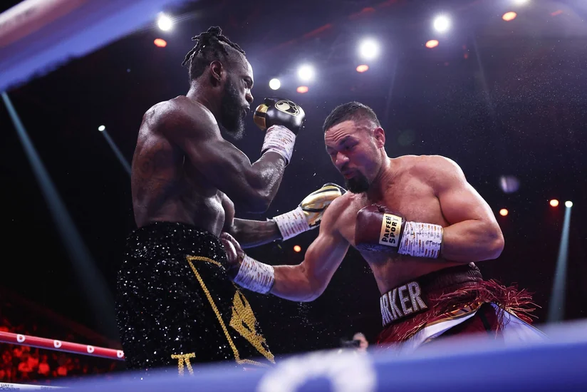 Новозеландец Паркер завоевал титул чемпиона мира по боксу в версиях WBO и WBC