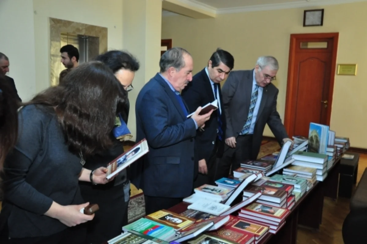 AMEA-nın Ədəbiyyat İnstitutunda son 10 ildə çap olunan biblioqrafiyaların təqdimatı keçirilib
