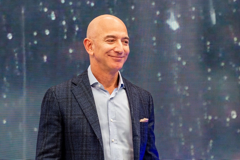 Amazon”un sahibinin sərvəti 200 milyard dolları keçdi
