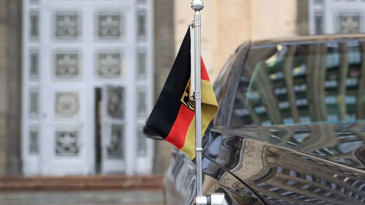 Bild: МИД Германии готовит план по эвакуации семей дипломатов из Украины