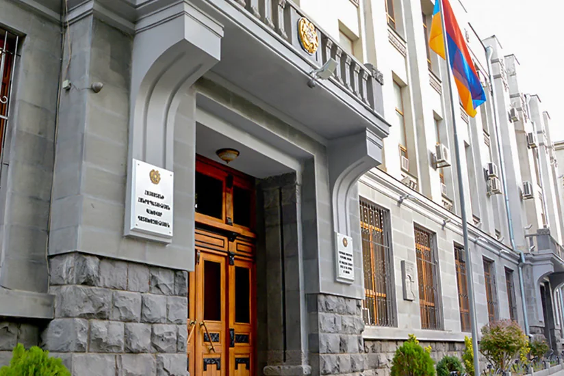 Ermənistanın baş prokuroru: Etirazlarla bağlı 2 mindən çox insan həbsdə qalır