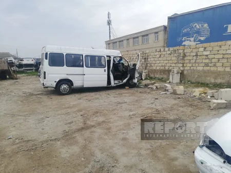 Sumqayıtda mikroavtobusla yük maşını toqquşub, 15 nəfər xəsarət alıb - YENİLƏNİB