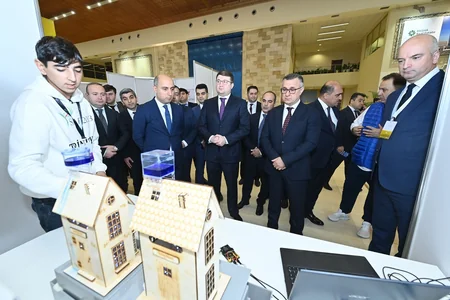 SAF 2023-ün üçüncü günündə dövlət rəsmiləri yarışları izləyiblər 