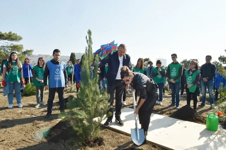 President Ilham Aliyev and first lady Mehriban Aliyeva attended tree-planting campaign in Khatai district, Baku