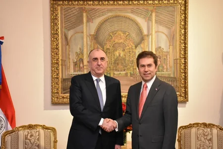Paraqvayla Azərbaycan arasında diplomatik pasportlara malik şəxslərin viza tələbinin ləğvi haqqında saziş imzalanıb
