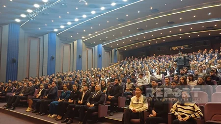 Naxçıvanda Ümummilli Lider Heydər Əliyevin xatirəsi yad olunub