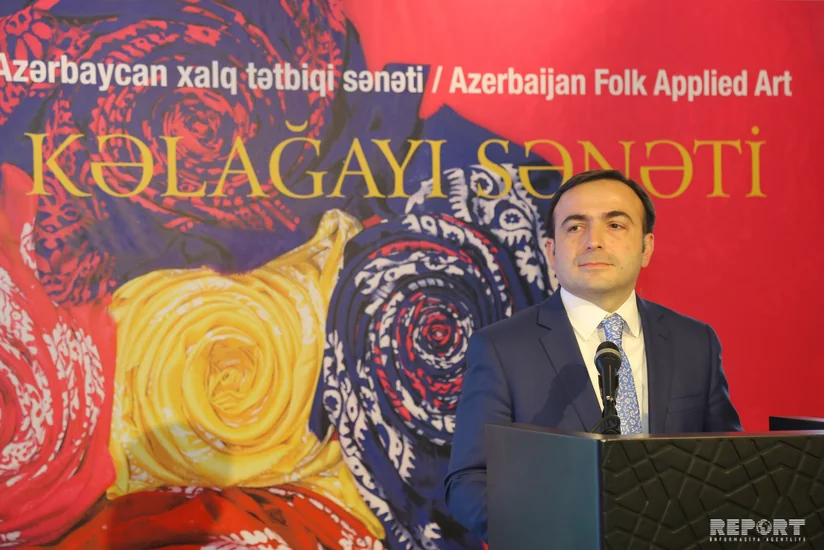 Azərbaycanın kəlağayı sənətinə dair yeni çap olunan kitabın təqdimatı keçirilib