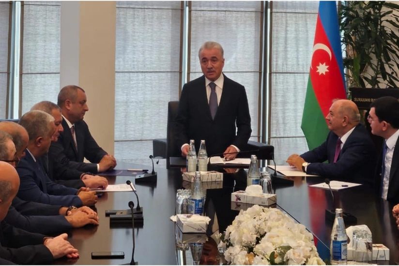 Adil Əliyev kollektivə təqdim edilib