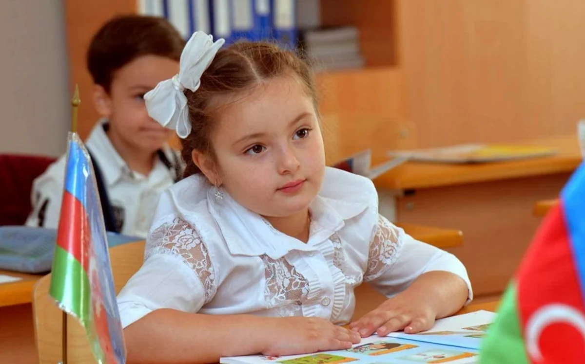Şagirdlərin yerdəyişməsinin vaxtı açıqlanıb