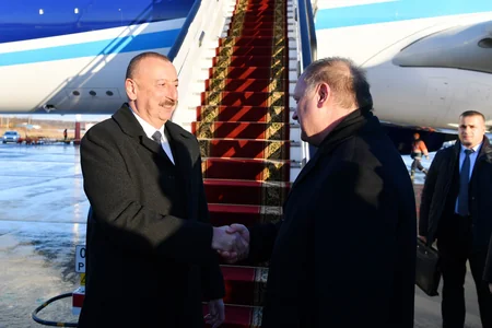 Prezident İlham Əliyev Rusiyaya işgüzar səfərə gedib - YENİLƏNİB - FOTO