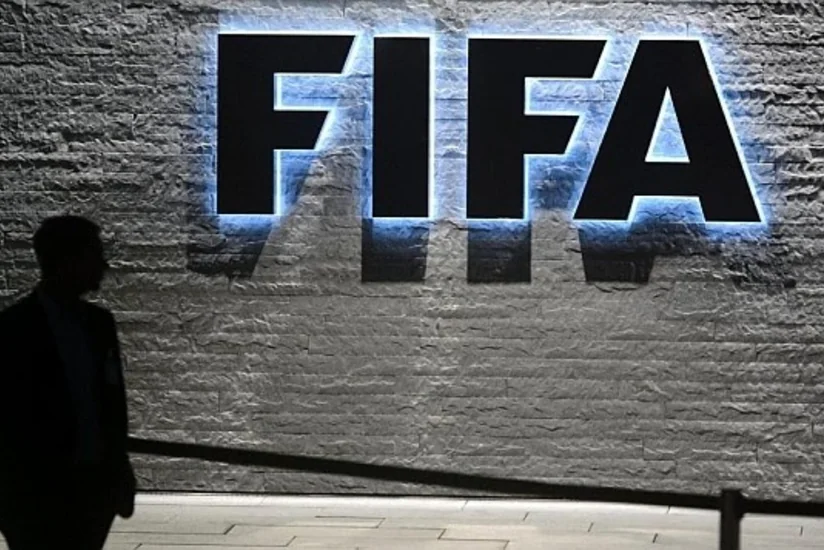 FIFA yaz-payız təqviminə keçməyi düşünür