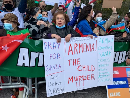 BMT-nin binası qarşısında Gəncə hadisələri ilə bağlı aksiya keçirilir