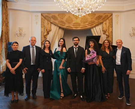 Parisdə Azərbaycanın müstəqilliyinin 106 illiyinə həsr olunmuş konsert keçirilib
