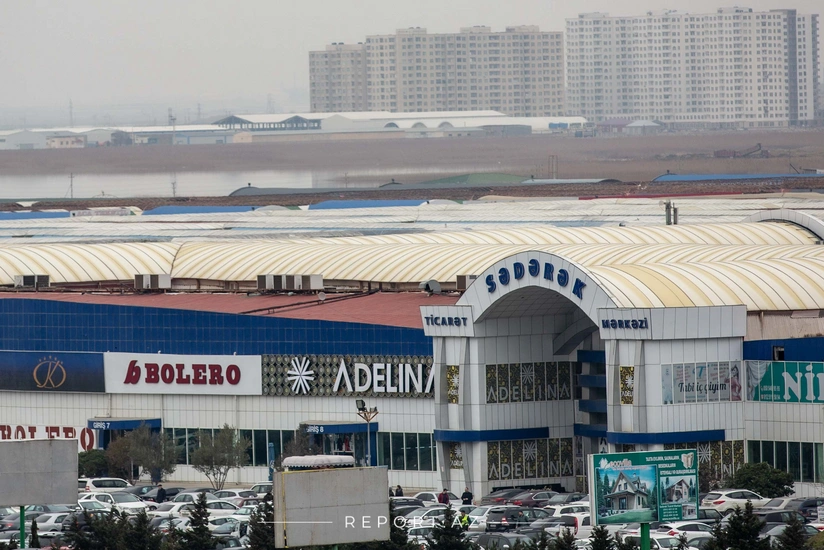 В торговом центре Садарак погиб рабочий