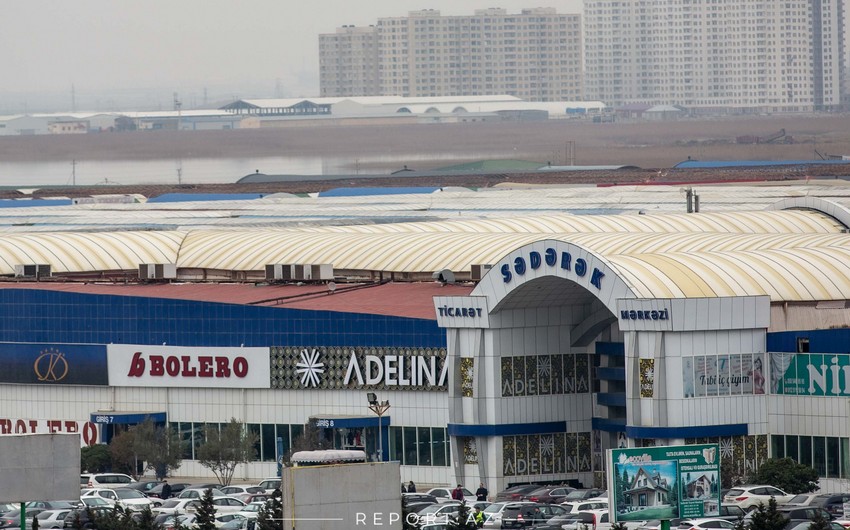 Sədərəkdə mağazaya basqın edilib, sahibkarın 30 000 manatı ələ keçirilib
