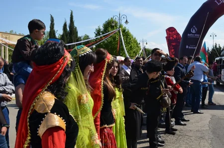 Samux birinci Avropa Oyunlarının məşəl estafetini qəbul edib - FOTO