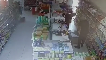 Bakıda 7 marketdən 42 min manatlıq oğurluq edən maskalı şəxslər saxlanılıb