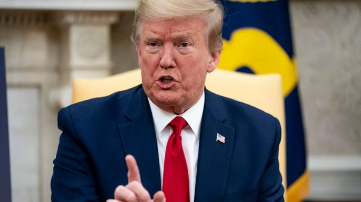 Трамп заявил об отступлении коронавируса в США