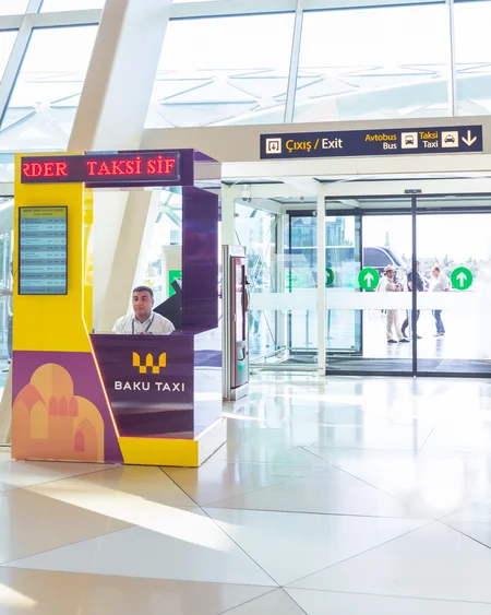 Bakı aeroportu rəsmi taksilərdən istifadə edilməsini tövsiyə edir