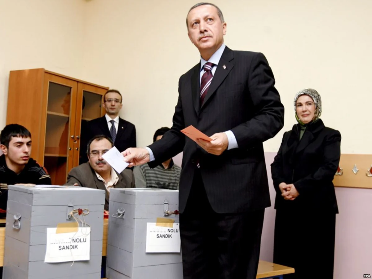 ​Türkiyədə yeni konstitusiya ilə bağlı referendum keçirilə bilər