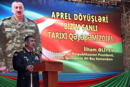 Aprel döyüşlərinin ildönümünə həsr olunan mərasim keçirilib