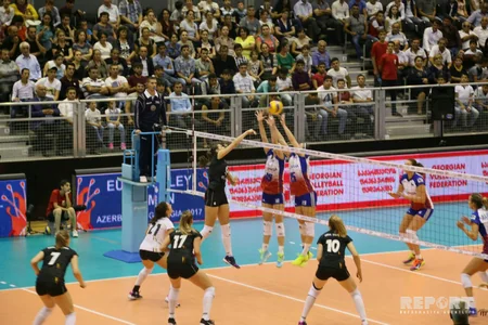 Voleybolçu qadınlar arasında Avropa çempionatı: Çexiya - Belçika  3:1 - FOTO