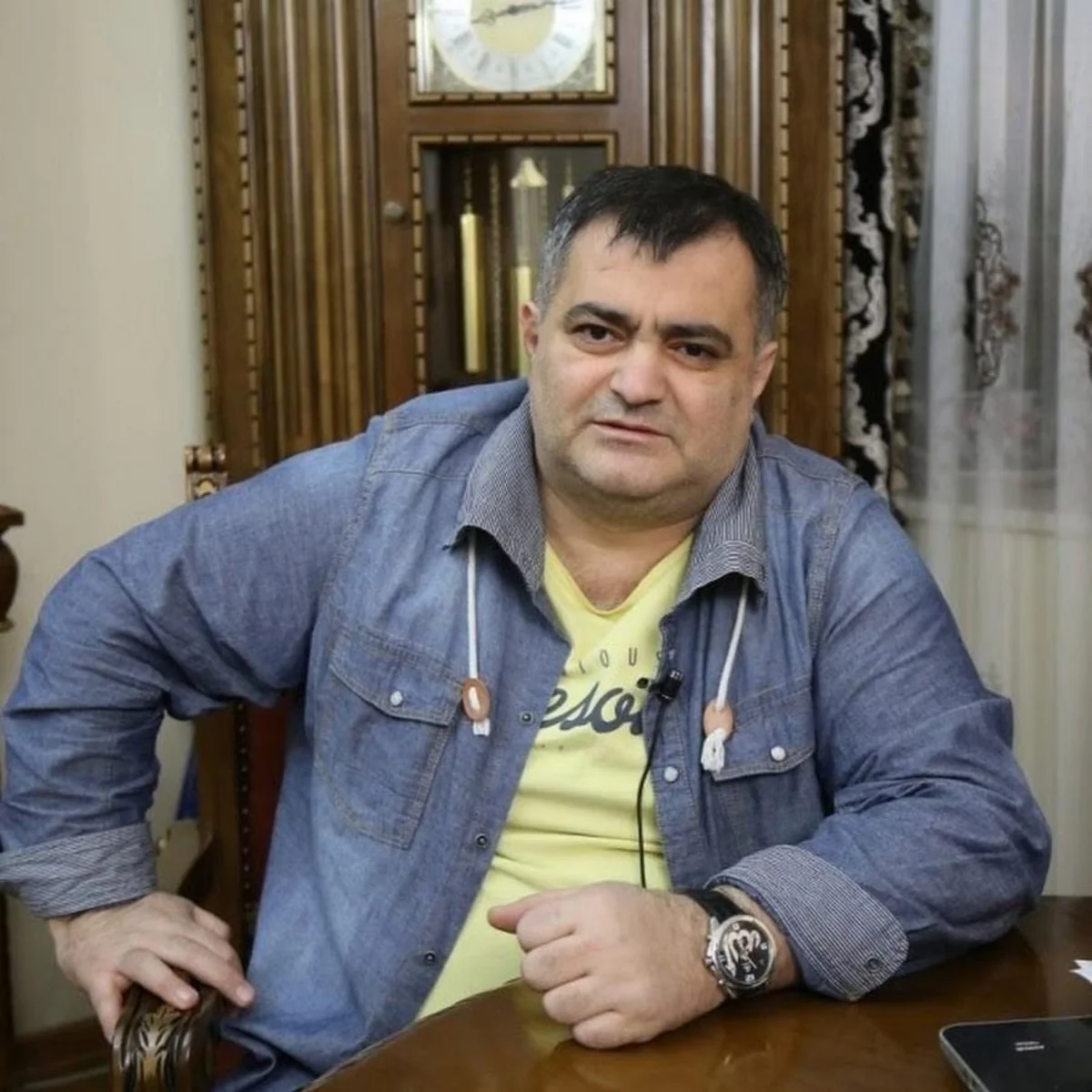 Qalmaqallı biznesmenin Azərbaycana ekstradisiyasına kim mane olur?