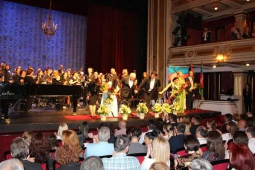 Serbiyada Heydər Əliyevin 95 və ADR-in 100 illik yubileyinə həsr olunmuş konsert keçirilib