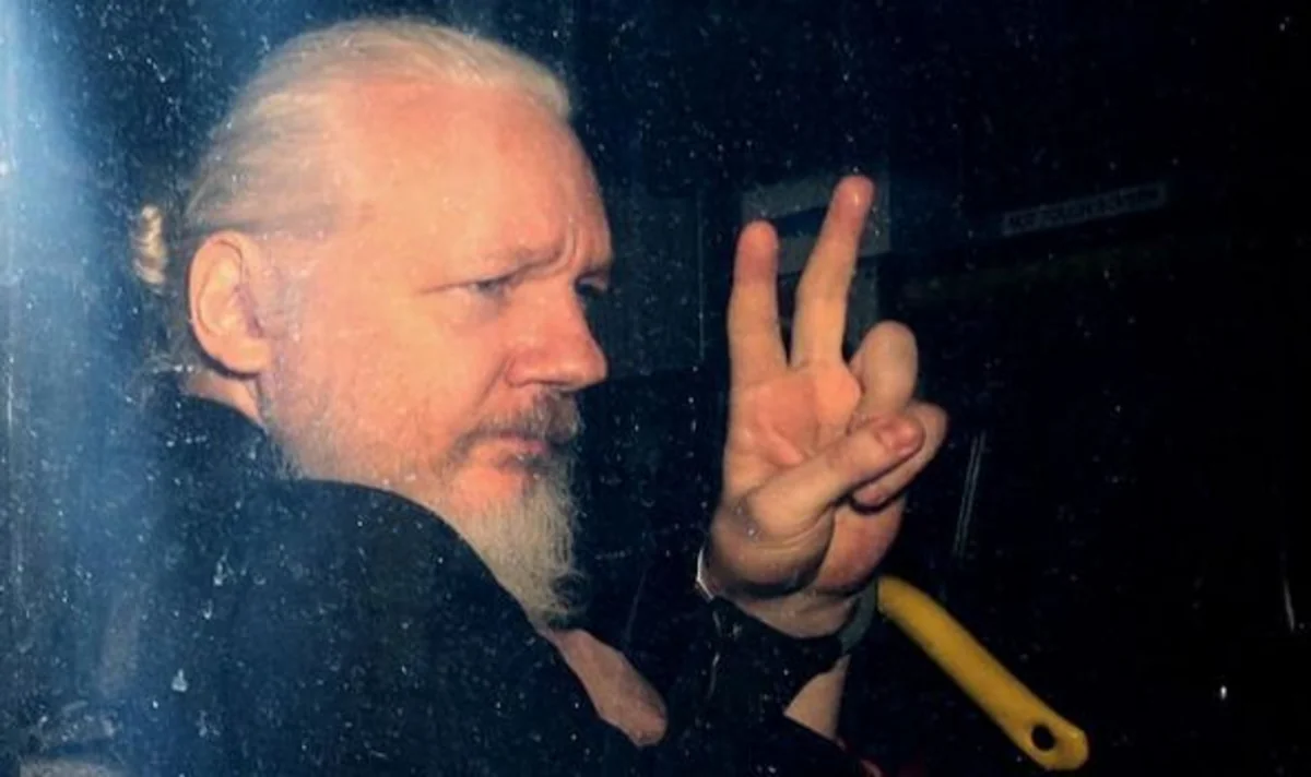 Sweden to request Assange's extradition