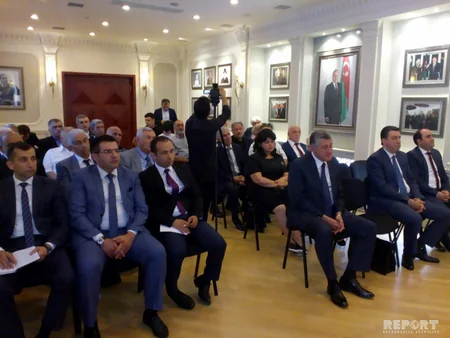 Fuad Muradov Gürcüstandakı azərbaycanlı ağsaqqallarla görüşüb