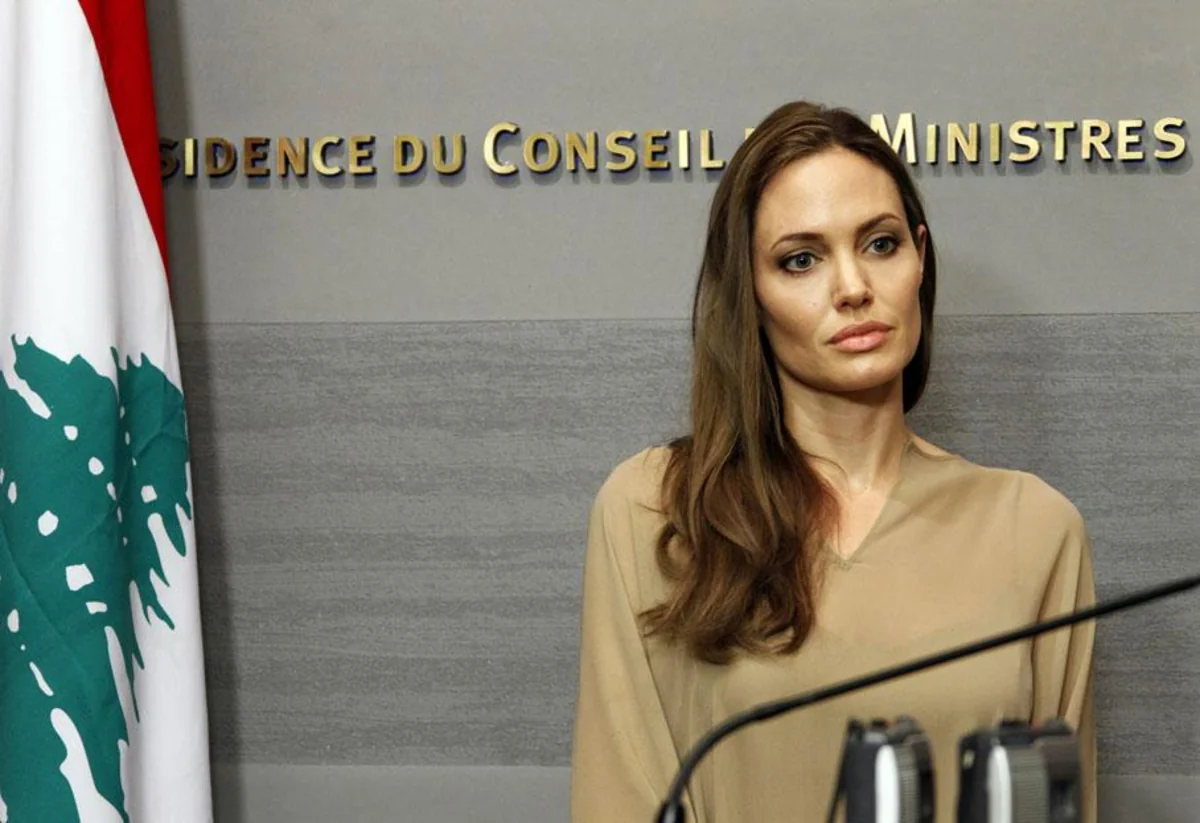 ​Ancelina Coli İraqda qaçqın düşərgəsində olub