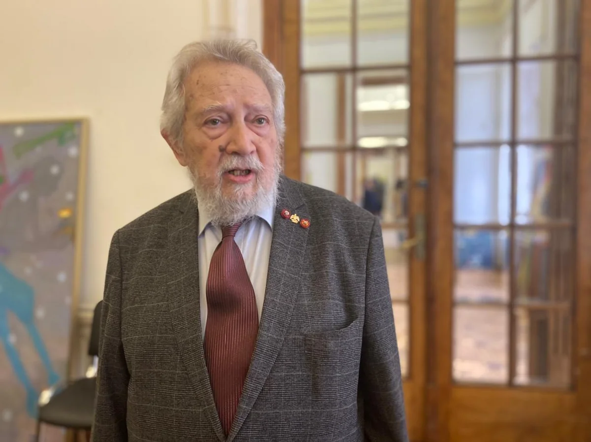 Russian art critic: Tahir Salahov is a legend