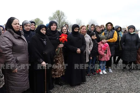 Neftçalada Vətən müharibəsi şəhidinin xatirə bulağı açılıb