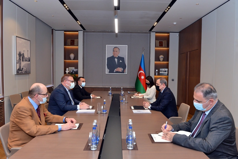 Ceyhun Bayramov Monteneqronun səfiri ilə görüşüb