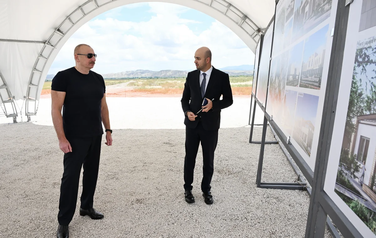 İlham Əliyev Cəbrayıl rayonunun Böyük Mərcanlı kəndinin təməlini qoyub
