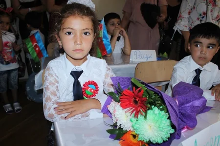 Bakıda dərsə gedən uşaqlar  - FOTOREPORTAJ - VİDEO