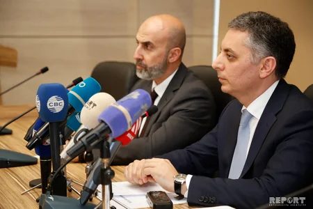 Qoşqar Təhməzli qida məhsullarının istehsalı ilə məşğul olan sahibkarlarla görüşüb