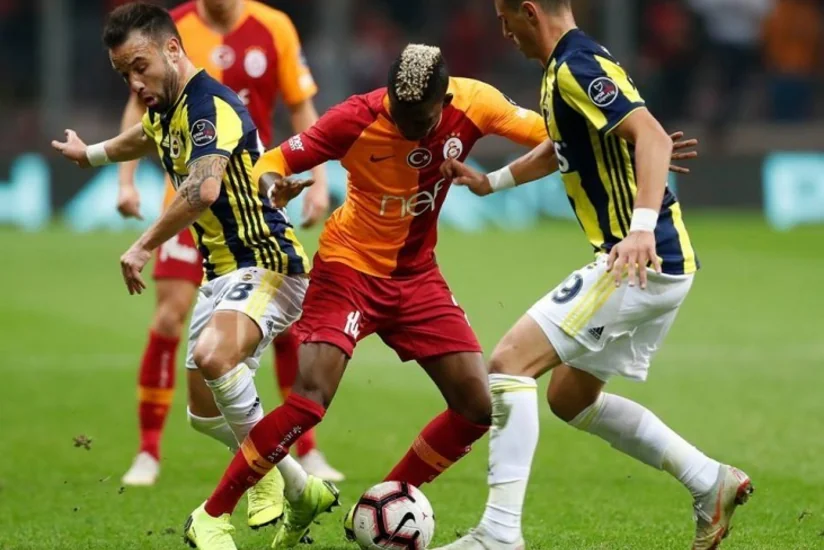 Türkiyə Super Liqası: “Qalatasaray”-“Fənərbaxça” oyununda qalib müəyyənləşməyib
