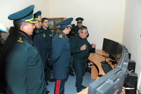 Dövlət Sərhəd Xidmətinin rəisi aviasiya dəstəsinin yeni qarnizon kompleksi ilə tanış olub - FOTO