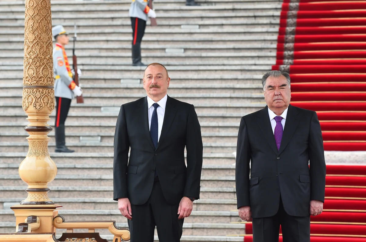 Emoməli Rəhmon: Azərbaycanla münasibətlərin bütün formatlarda daha da möhkəmlənməsinə böyük əhəmiyyət veririk
