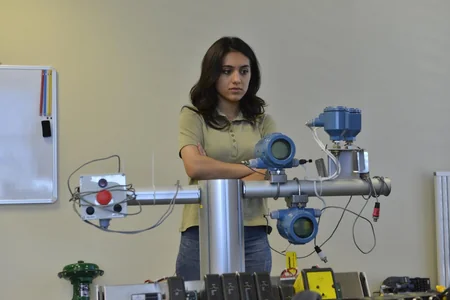 BHOS students take internship at Emerson