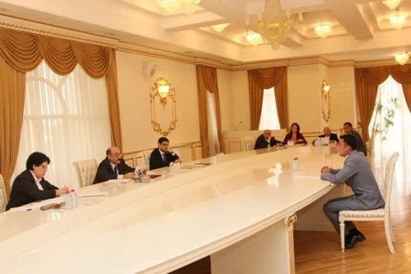 Əbülfəs Qarayev Ucar şəhərində vətəndaşları qəbul edib