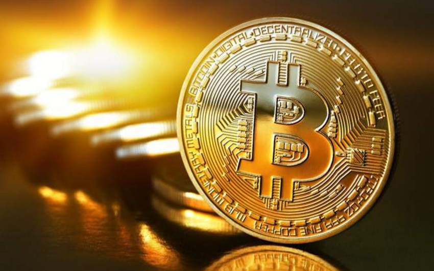Bitcoinin qiyməti 8000 dolları keçib