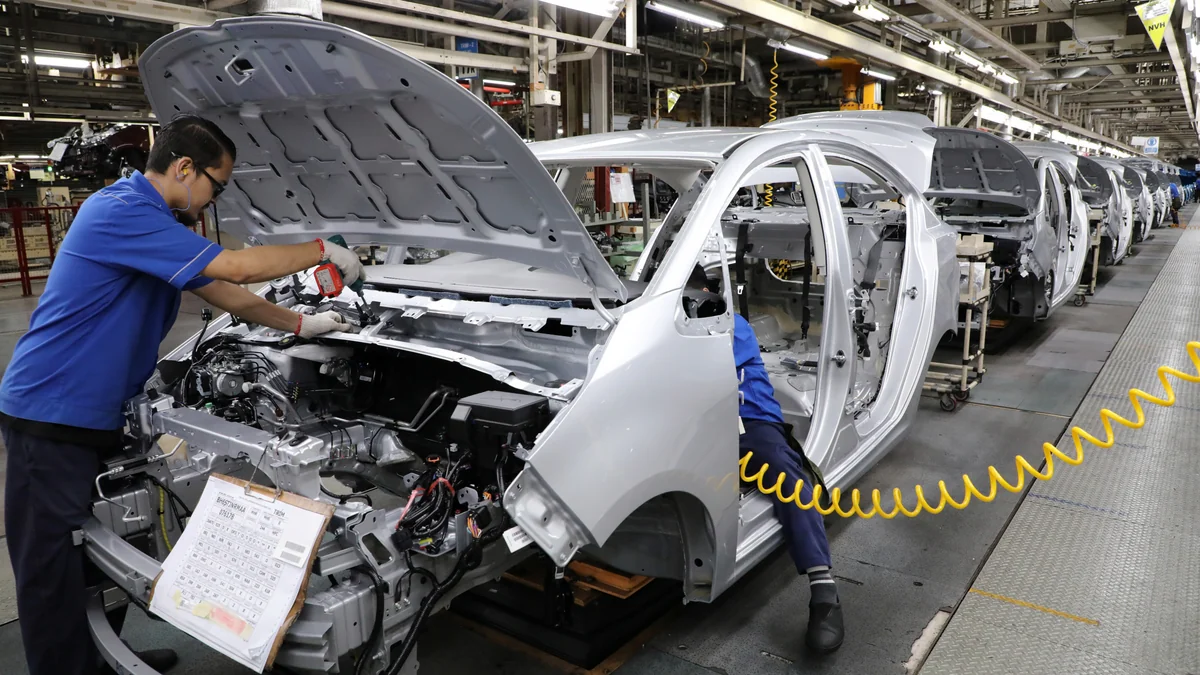 Honda to close China plant, halt production at another factory
