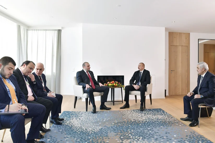 Azərbaycan Prezidenti və Gürcüstanın Baş naziri arasında görüş keçirilib - YENİLƏNİB