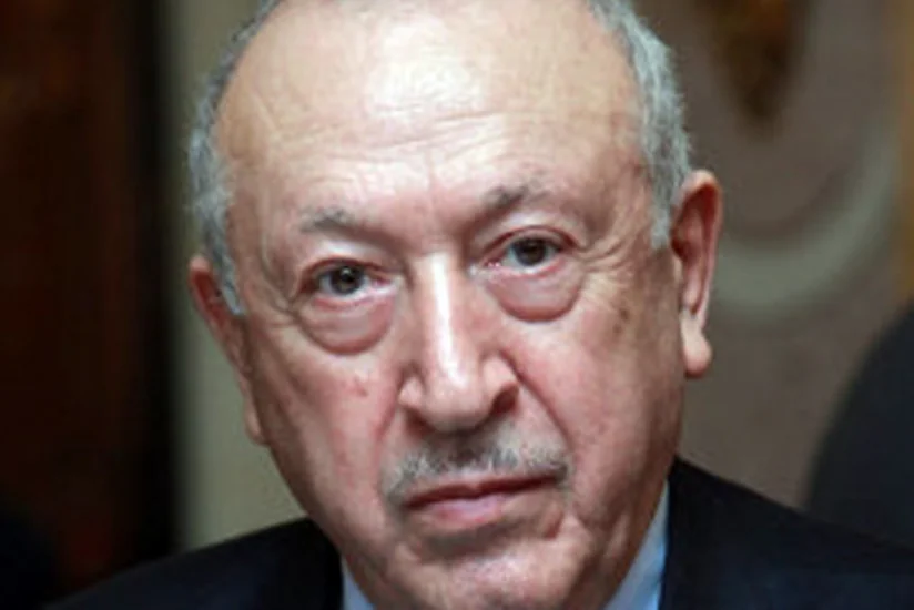 Bakıda Aleksandr Soljenitsının portreti əsasında toxunmuş xalça təqdim edilib