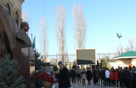 Daşkənddə ulu öndər Heydər Əliyevin xatirə lövhəsinin açılışı olub