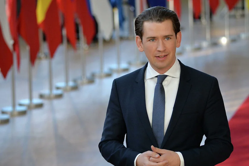 Экс-канцлер Австрии объявил об уходе из политики