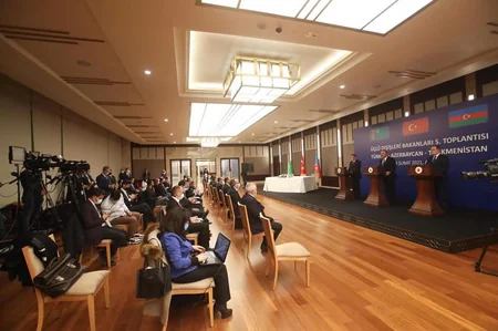 Türkiyə, Azərbaycan və Türkmənistan XİN başçılarının görüşü ilə bağlı birgə bəyanat yayılıb